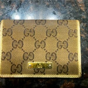 AUTHENTIC Gucci Women's Leather Wallet GG Gucci